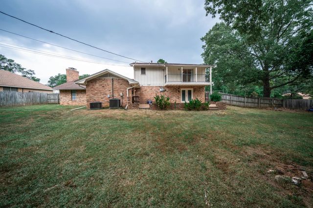 2906 Regent St., Kilgore, TX 75662