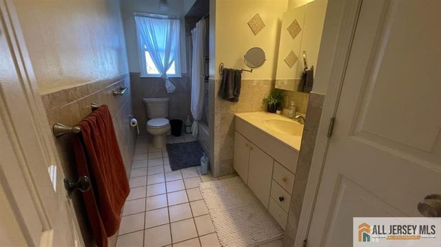 102 Gracey Street, Edison, NJ 08817