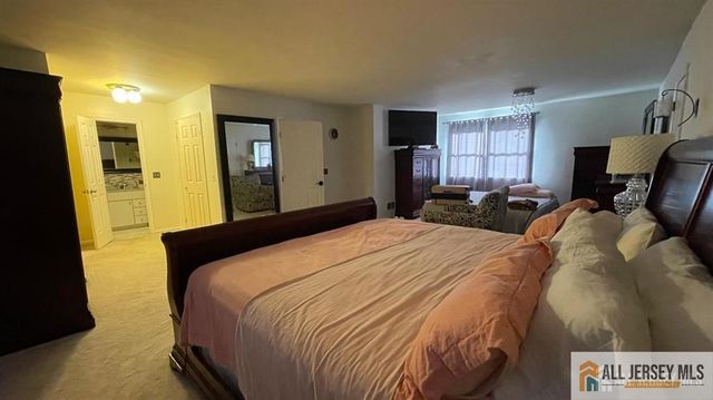 102 Gracey Street, Edison, NJ 08817