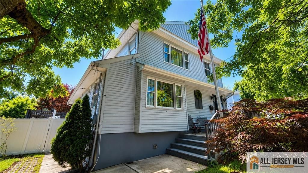 102 Gracey Street, Edison, NJ 08817