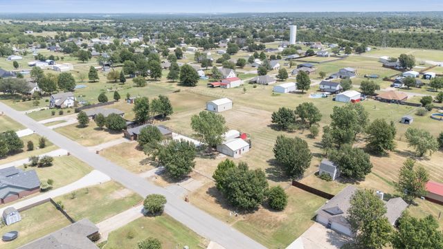 11665 N 156th East Avenue, Collinsville, OK 74021