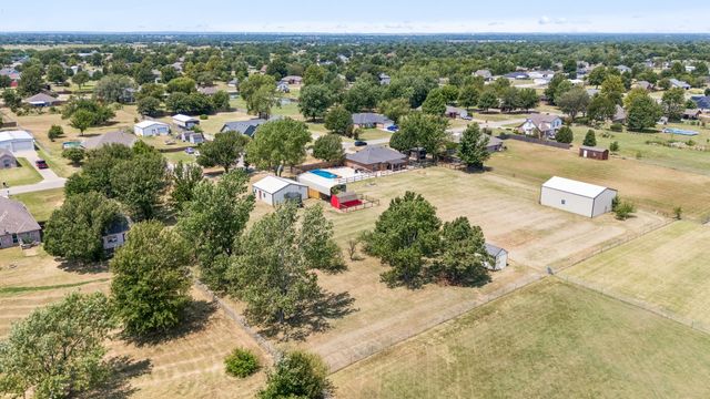 11665 N 156th East Avenue, Collinsville, OK 74021