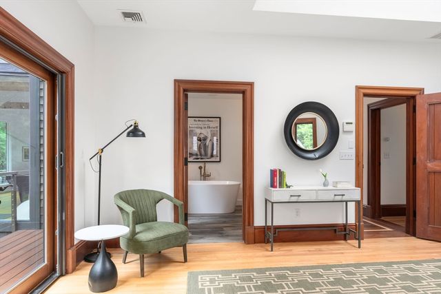 11 Haven Street, Dover, MA 02030