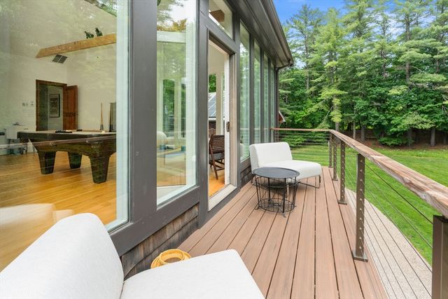 11 Haven Street, Dover, MA 02030