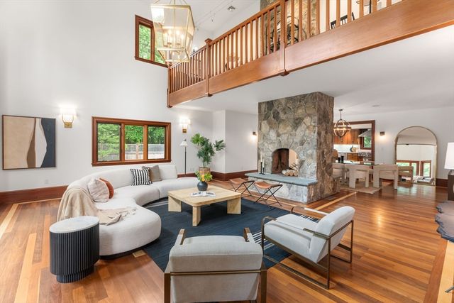 11 Haven Street, Dover, MA 02030