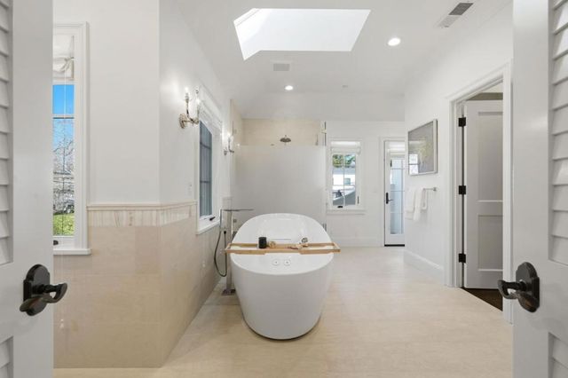 1501 Bryant Street, Palo Alto, CA 94301