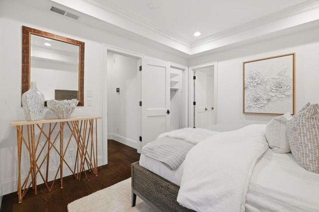 1501 Bryant Street, Palo Alto, CA 94301