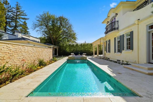 1501 Bryant Street, Palo Alto, CA 94301