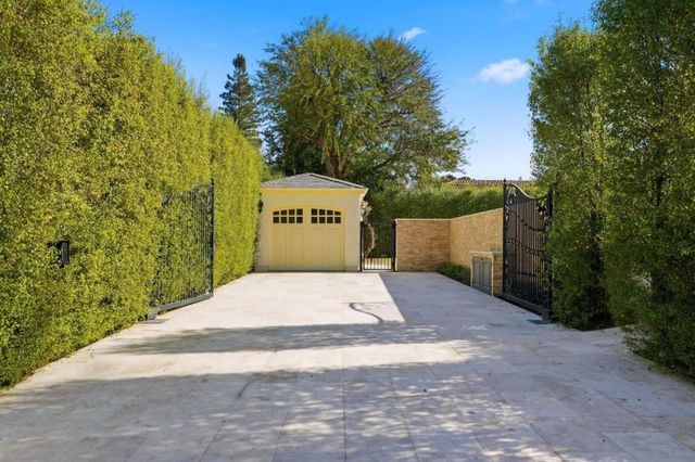 1501 Bryant Street, Palo Alto, CA 94301