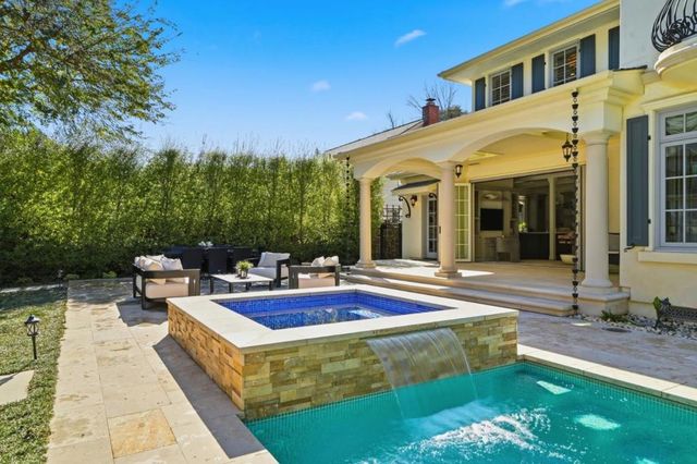 1501 Bryant Street, Palo Alto, CA 94301