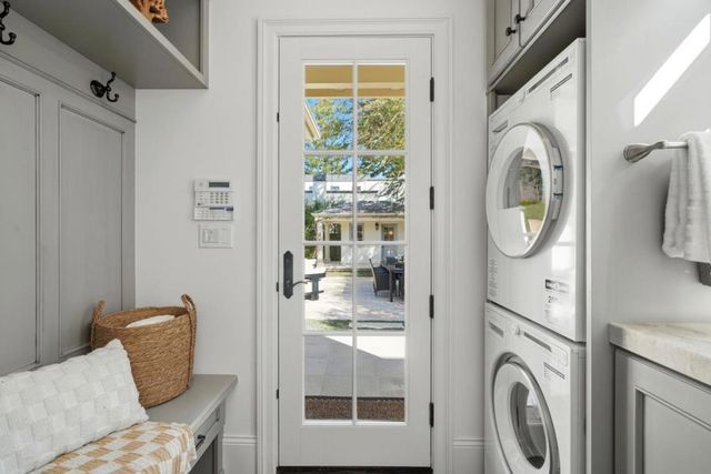 1501 Bryant Street, Palo Alto, CA 94301