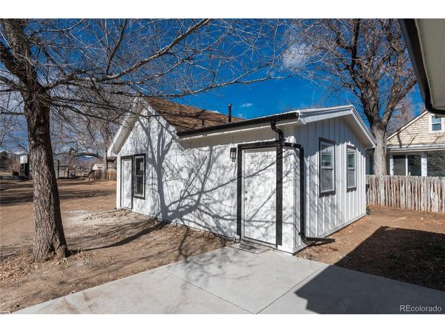 4695 Parfet St, Wheat Ridge, CO 80033
