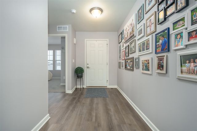 1750 Burr Pond Lane, Vicksburg, MI 49097