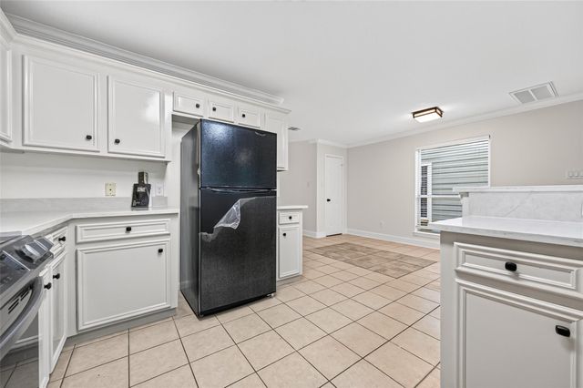 4613 Knoxville Street A, Houston, TX 77051