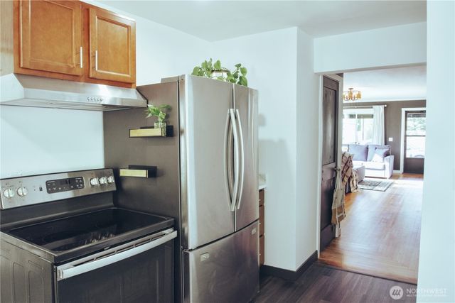 512 E Pear Street, Centralia, WA 98531