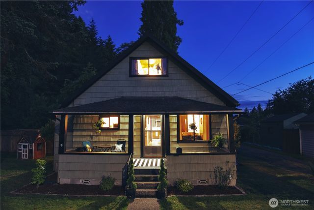 512 E Pear Street, Centralia, WA 98531