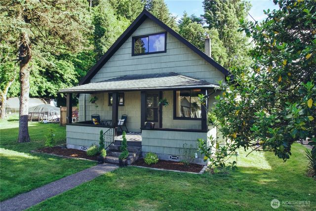 512 E Pear Street, Centralia, WA 98531
