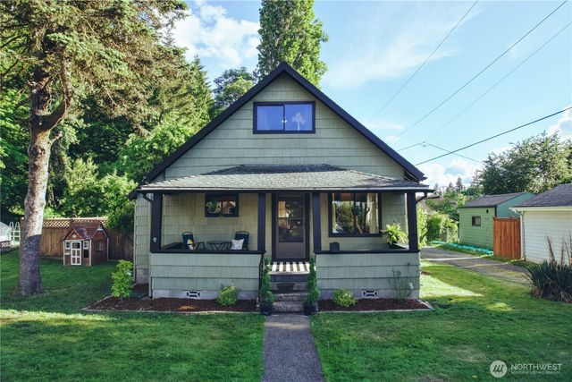 512 E Pear Street, Centralia, WA 98531