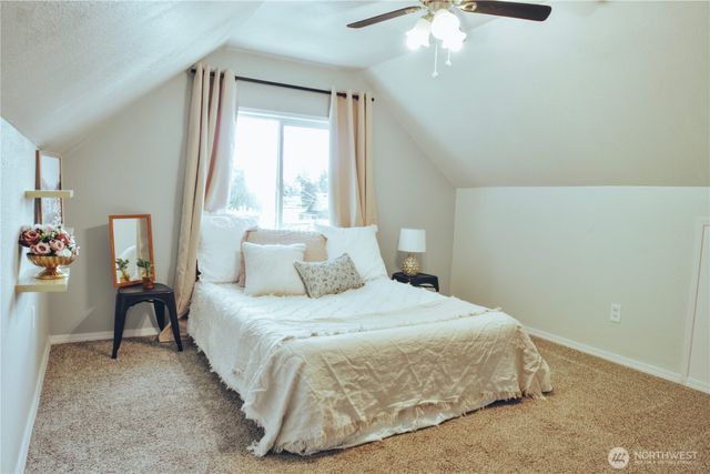 512 E Pear Street, Centralia, WA 98531