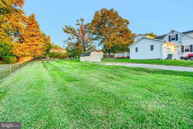 2019 NORTHEAST AVE, Halethorpe, MD 21227