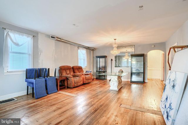 2019 NORTHEAST AVE, Halethorpe, MD 21227