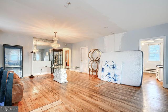 2019 NORTHEAST AVE, Halethorpe, MD 21227