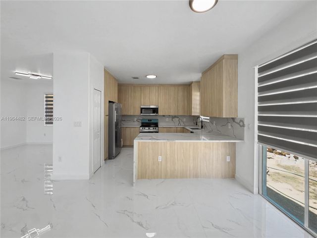 9260 SW 153rd Psge, Miami, FL 33196