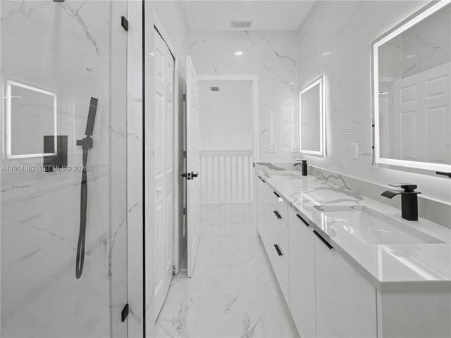 9260 SW 153rd Psge, Miami, FL 33196