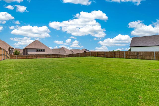 1010 Devonshire Drive N, Forney, TX 75126