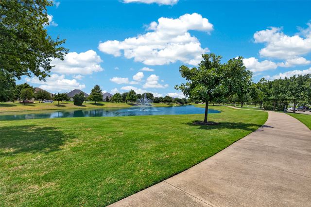1010 Devonshire Drive N, Forney, TX 75126