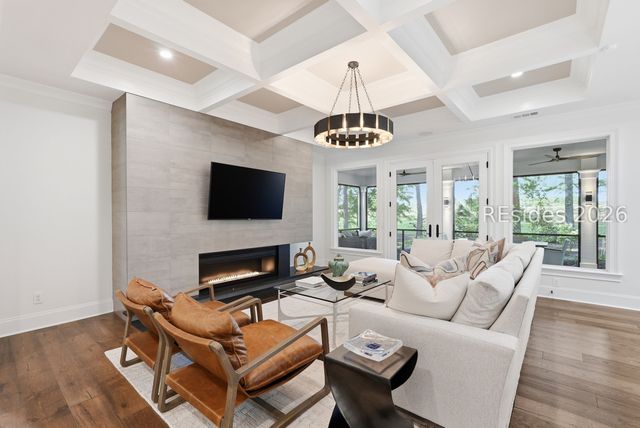 61 Manchester Ct, Bluffton, SC 29910