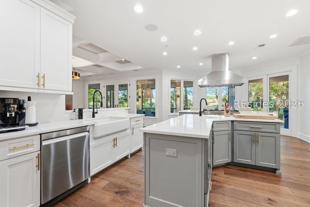 61 Manchester Ct, Bluffton, SC 29910