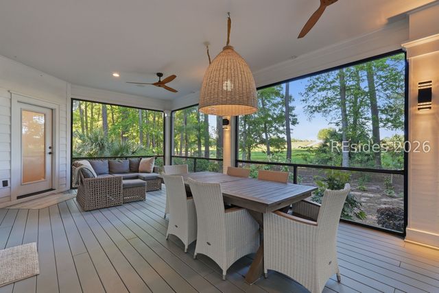 61 Manchester Ct, Bluffton, SC 29910