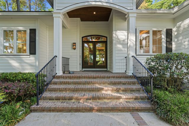 61 Manchester Ct, Bluffton, SC 29910