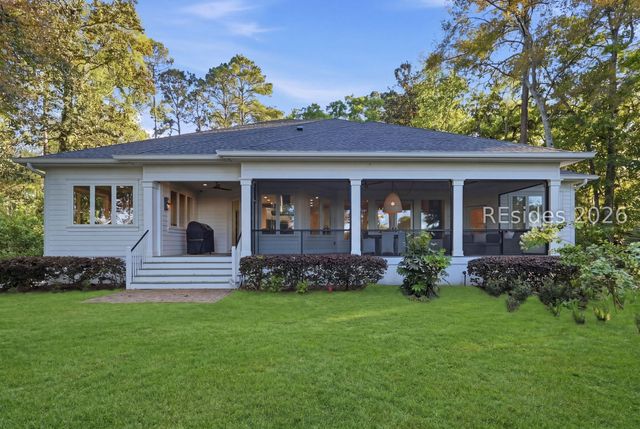 61 Manchester Ct, Bluffton, SC 29910
