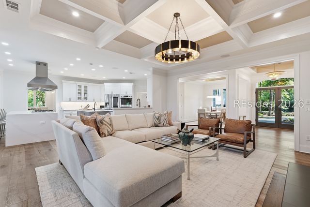 61 Manchester Ct, Bluffton, SC 29910