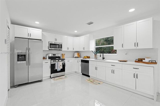 20255 SW 296th St, Homestead, FL 33030