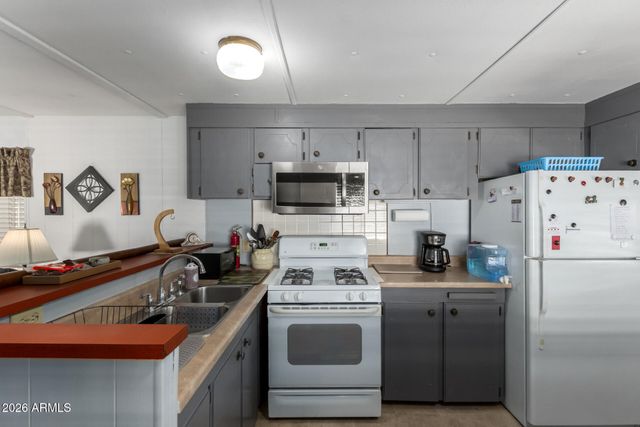 11425 E UNIVERSITY Drive 114, Apache Junction, AZ 85120