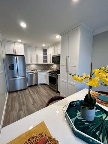 505 Imperial Way I5-505, Bayport, NY 11705