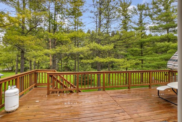 W200N16500 Pine DRIVE, Jackson, WI 53037