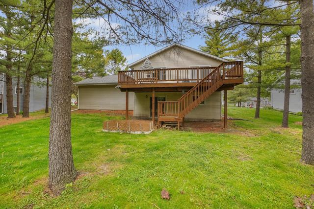 W200N16500 Pine DRIVE, Jackson, WI 53037