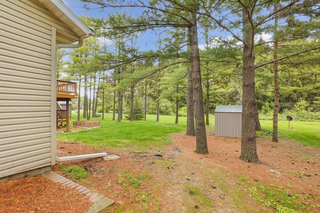 W200N16500 Pine DRIVE, Jackson, WI 53037