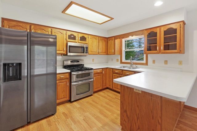 W200N16500 Pine DRIVE, Jackson, WI 53037