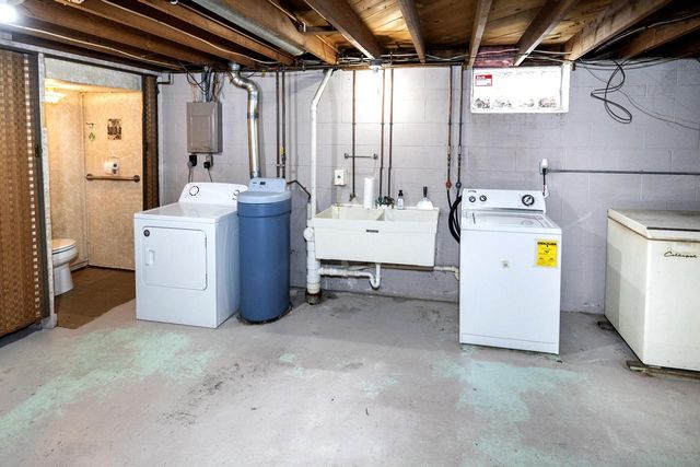 917 Jefferson STREET, West Bend, WI 53090