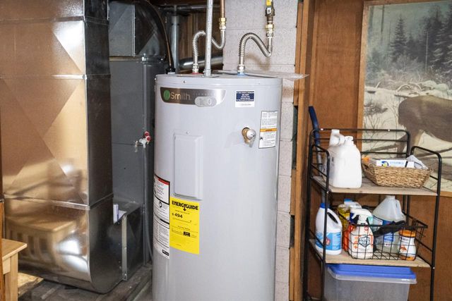 917 Jefferson STREET, West Bend, WI 53090