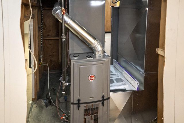 917 Jefferson STREET, West Bend, WI 53090