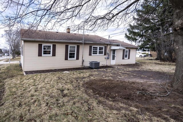 917 Jefferson STREET, West Bend, WI 53090