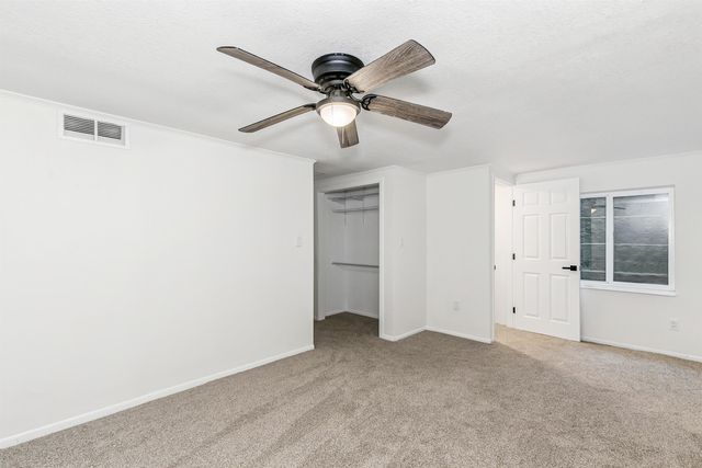 7734 S 143rd St E, Derby, KS 67037