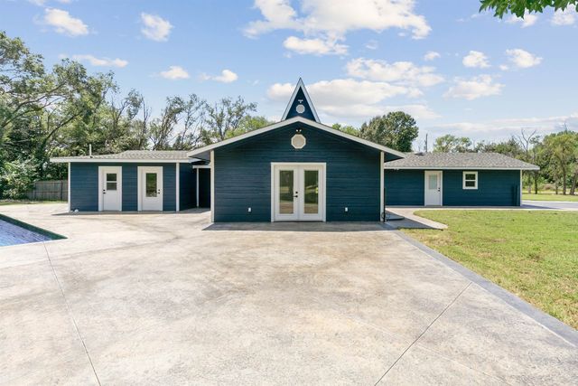 7734 S 143rd St E, Derby, KS 67037