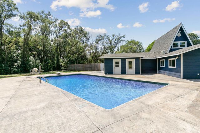7734 S 143rd St E, Derby, KS 67037